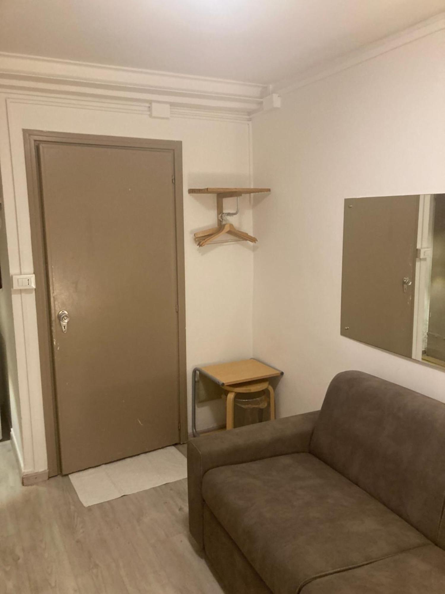 ボローニャPiccolo Monolocale A Due Passi Da Piazza Maggioreアパートメント エクステリア 写真