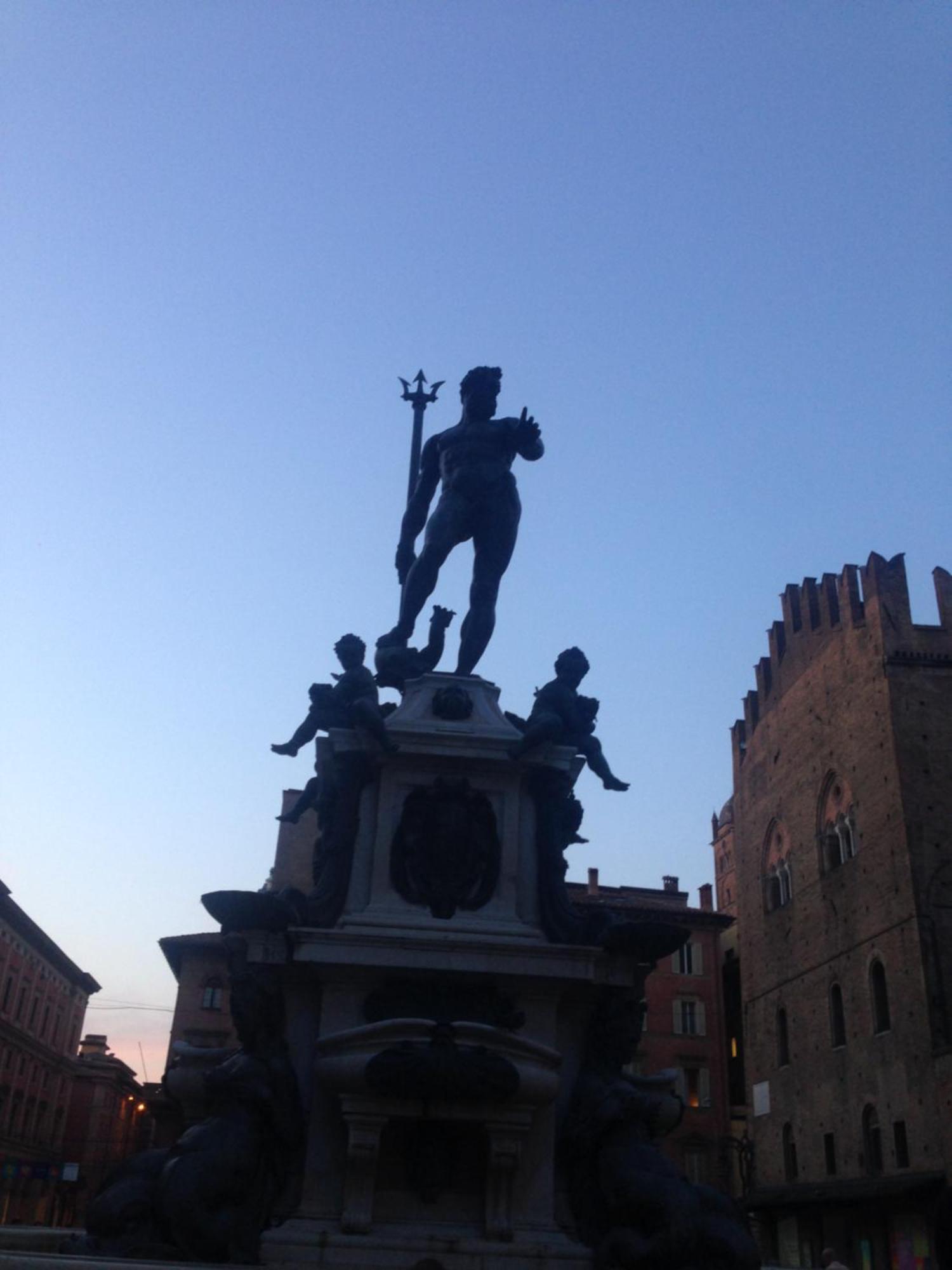 ボローニャPiccolo Monolocale A Due Passi Da Piazza Maggioreアパートメント エクステリア 写真