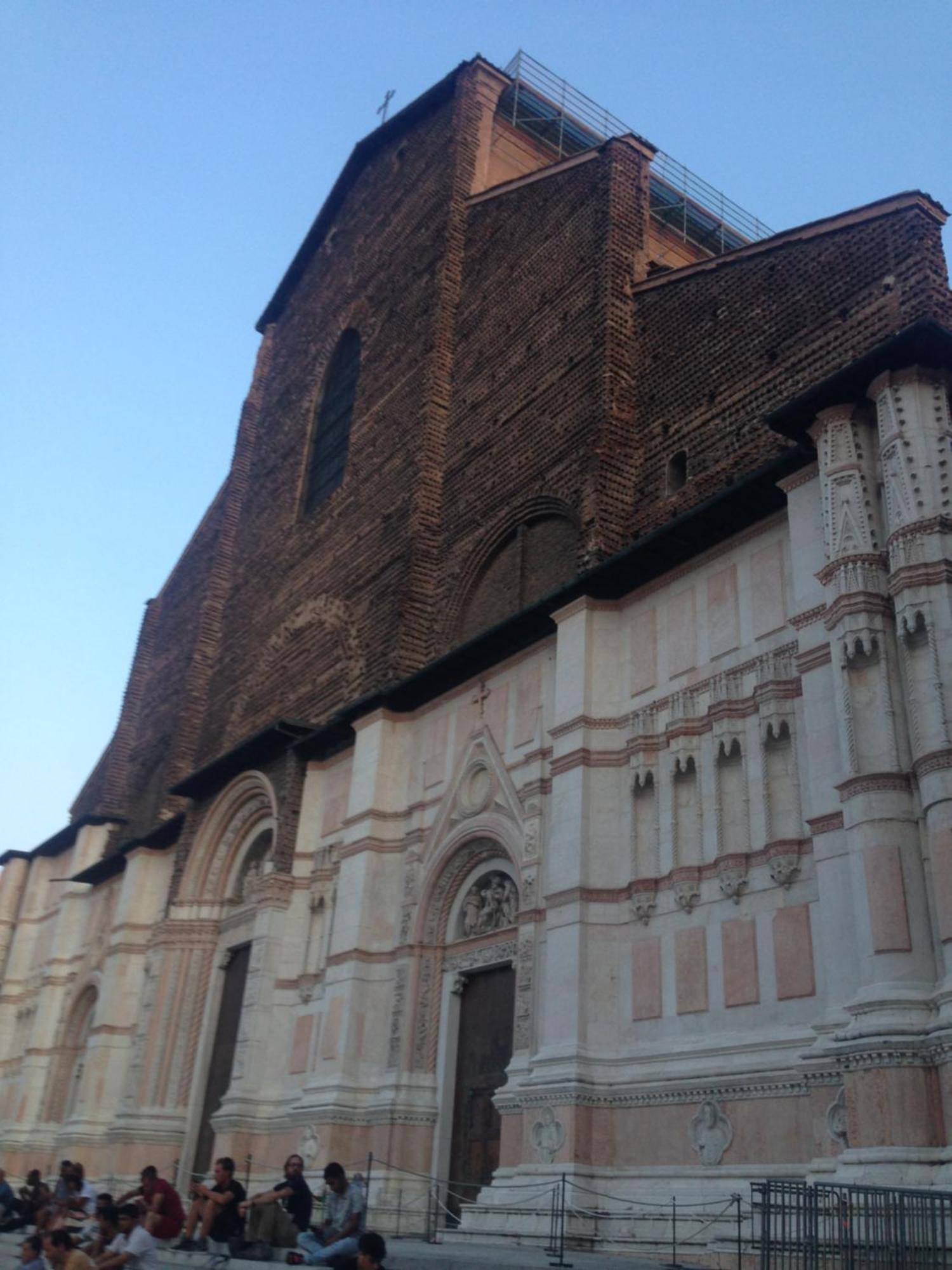 ボローニャPiccolo Monolocale A Due Passi Da Piazza Maggioreアパートメント エクステリア 写真